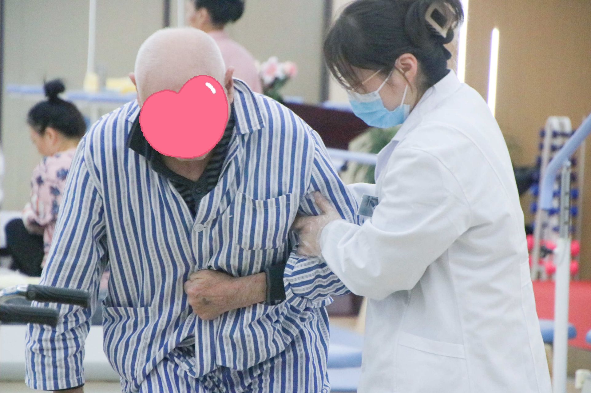 高血压老人如何康复护理?杭州东方华康康复医院的个性化康复方案