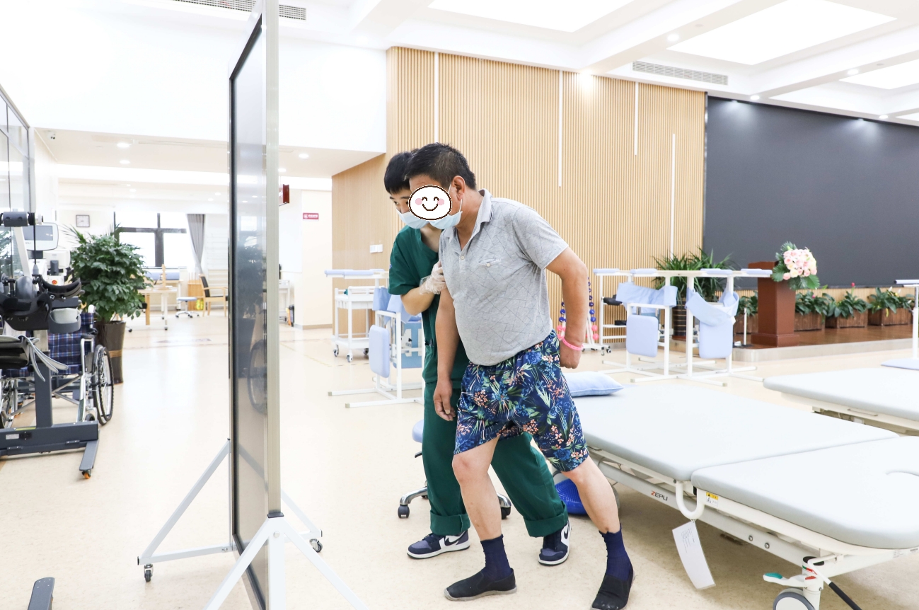 杭州东方华康康复医院:为什么脑梗老年患者一定要进行康复?