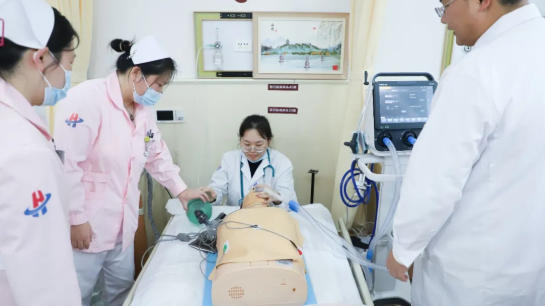 筑牢安全防线，守护生命健康——我院开展噎食抢救应急演练